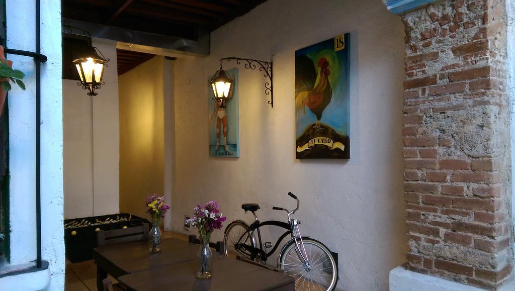 Gente de Más Hostel Puebla de Zaragoza Esterno foto