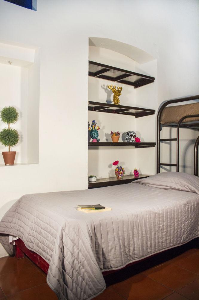 Gente de Más Hostel Puebla de Zaragoza Esterno foto