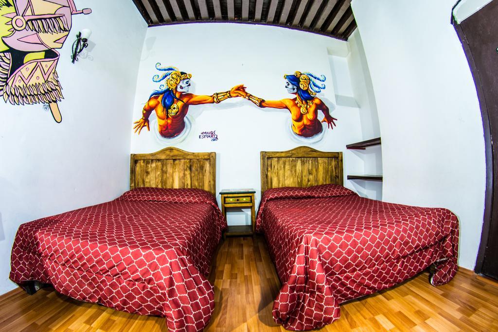 Gente de Más Hostel Puebla de Zaragoza Esterno foto